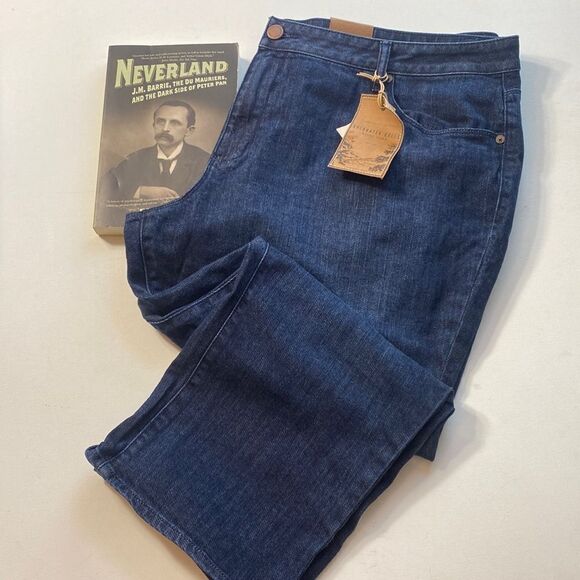 Coldwater Creek High Rise Cropped Jeans NWT - Picture 1 of 9